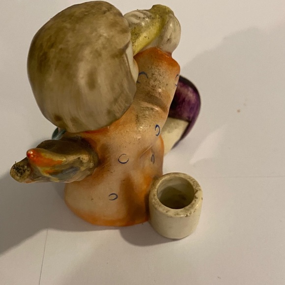 Vintage Ceramic Figurine with Flute - Picture 2 of 4